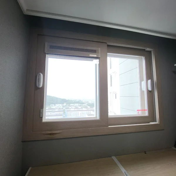 베란다 샤시 레일 보강